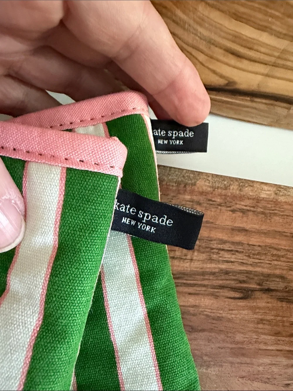 Kate Spade New York Pink Green Cream and Pink Oven Mitts NWT